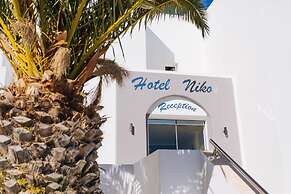 Nikos Hotel