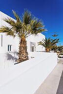 Nikos Hotel