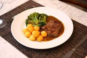 Rivieras Motel - Adults Only