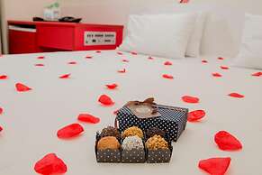 Rivieras Motel - Adults Only