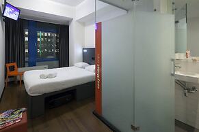 easyHotel Rotterdam City Centre