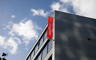 easyHotel Rotterdam City Centre