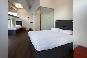 easyHotel Rotterdam City Centre