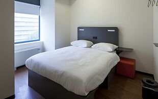 easyHotel Rotterdam City Centre
