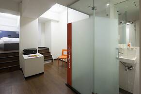 easyHotel Rotterdam City Centre