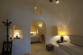 Heliophos Boutique Caves