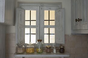 Heliophos Boutique Caves