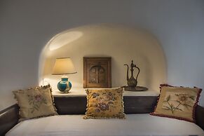 Heliophos Boutique Caves