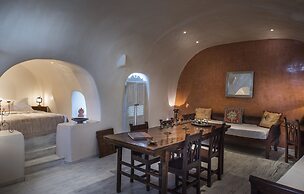 Heliophos Boutique Caves