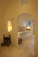 Heliophos Boutique Caves