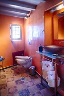 Heliophos Boutique Caves