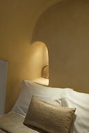 Heliophos Boutique Caves