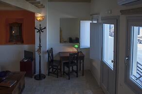 Heliophos Boutique Caves