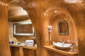 Heliophos Boutique Caves