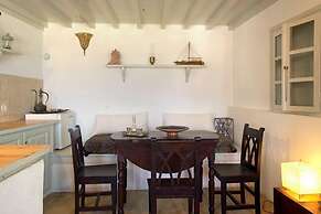 Heliophos Boutique Caves