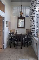 Heliophos Boutique Caves