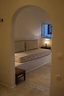 Heliophos Boutique Caves