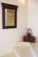 Heliophos Boutique Caves