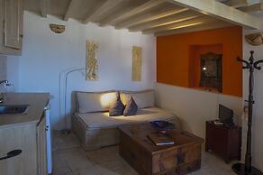 Heliophos Boutique Caves