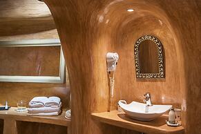 Heliophos Boutique Caves