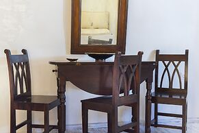 Heliophos Boutique Caves