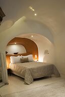 Heliophos Boutique Caves