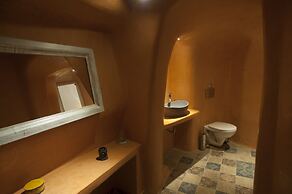 Heliophos Boutique Caves