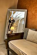 Heliophos Boutique Caves