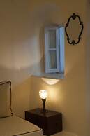 Heliophos Boutique Caves