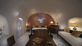 Heliophos Boutique Caves