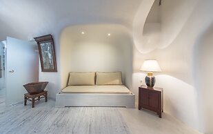 Heliophos Boutique Caves