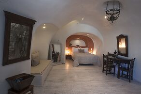 Heliophos Boutique Caves