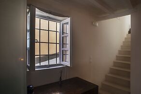 Heliophos Boutique Caves