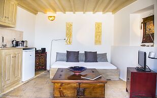 Heliophos Boutique Caves