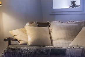 Heliophos Boutique Caves