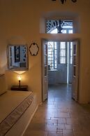 Heliophos Boutique Caves