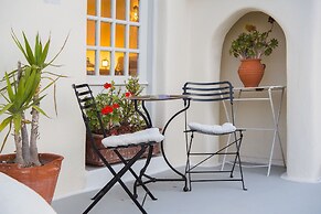 Heliophos Boutique Caves