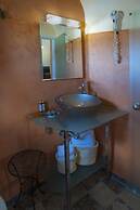 Heliophos Boutique Caves