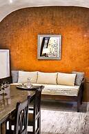 Heliophos Boutique Caves