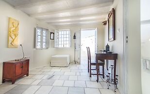 Heliophos Boutique Caves