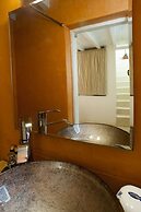 Heliophos Boutique Caves