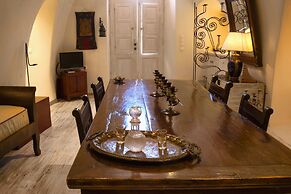 Heliophos Boutique Caves