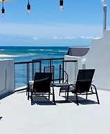 La Promenade Absolute Waterfront Apartments