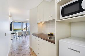 La Promenade Absolute Waterfront Apartments