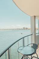 La Promenade Absolute Waterfront Apartments