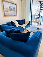 La Promenade Absolute Waterfront Apartments