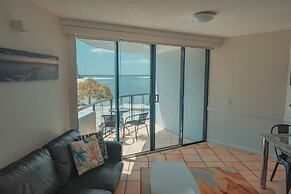 La Promenade Absolute Waterfront Apartments