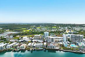 La Promenade Absolute Waterfront Apartments