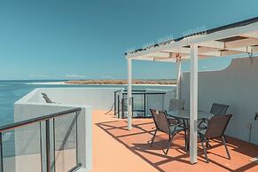 La Promenade Absolute Waterfront Apartments