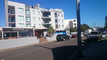 La Promenade Absolute Waterfront Apartments
